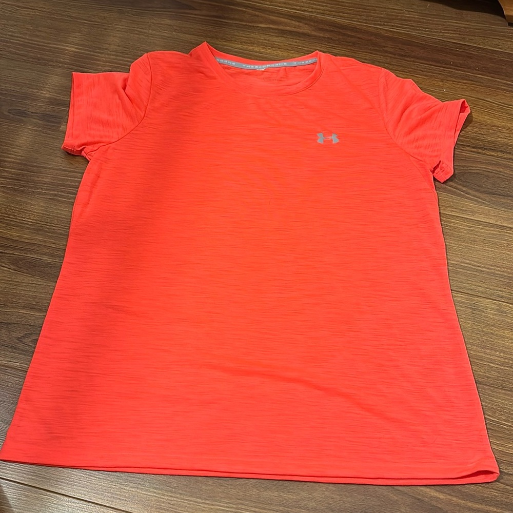 Under armour coral tshirt
